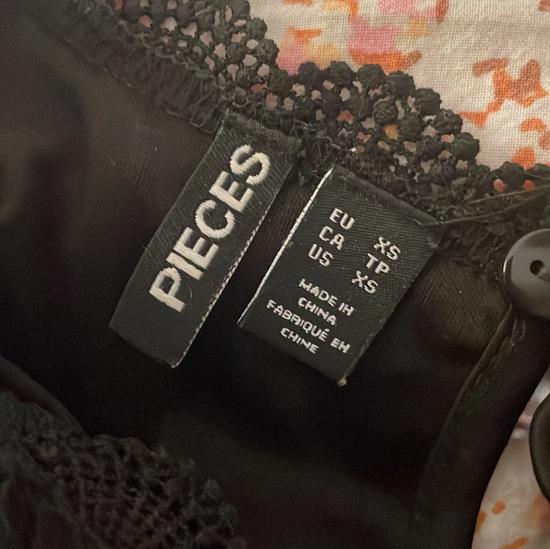 Spets blus från pieces - 3