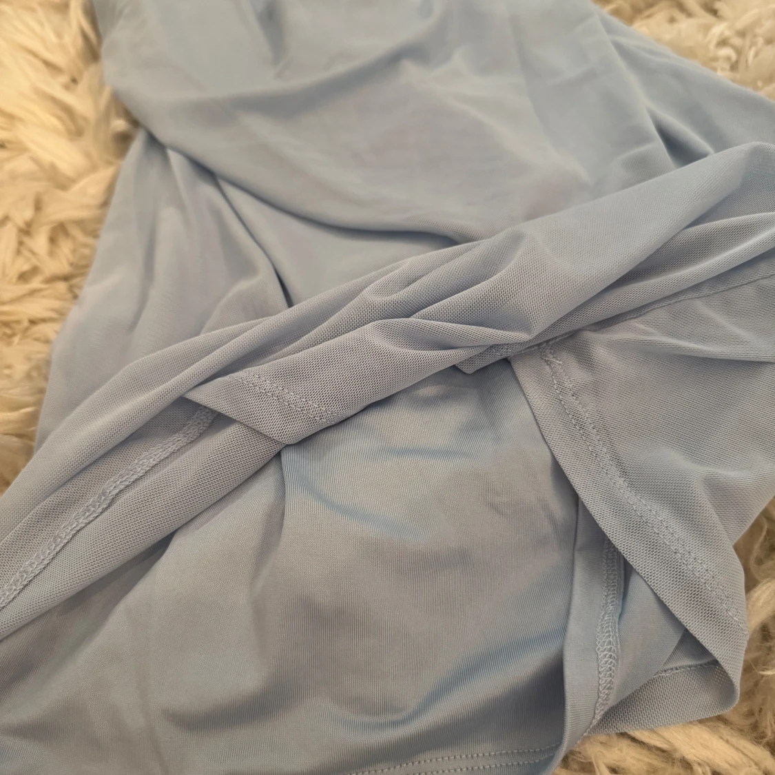 Ljusblå kortklänning från Divided - 2