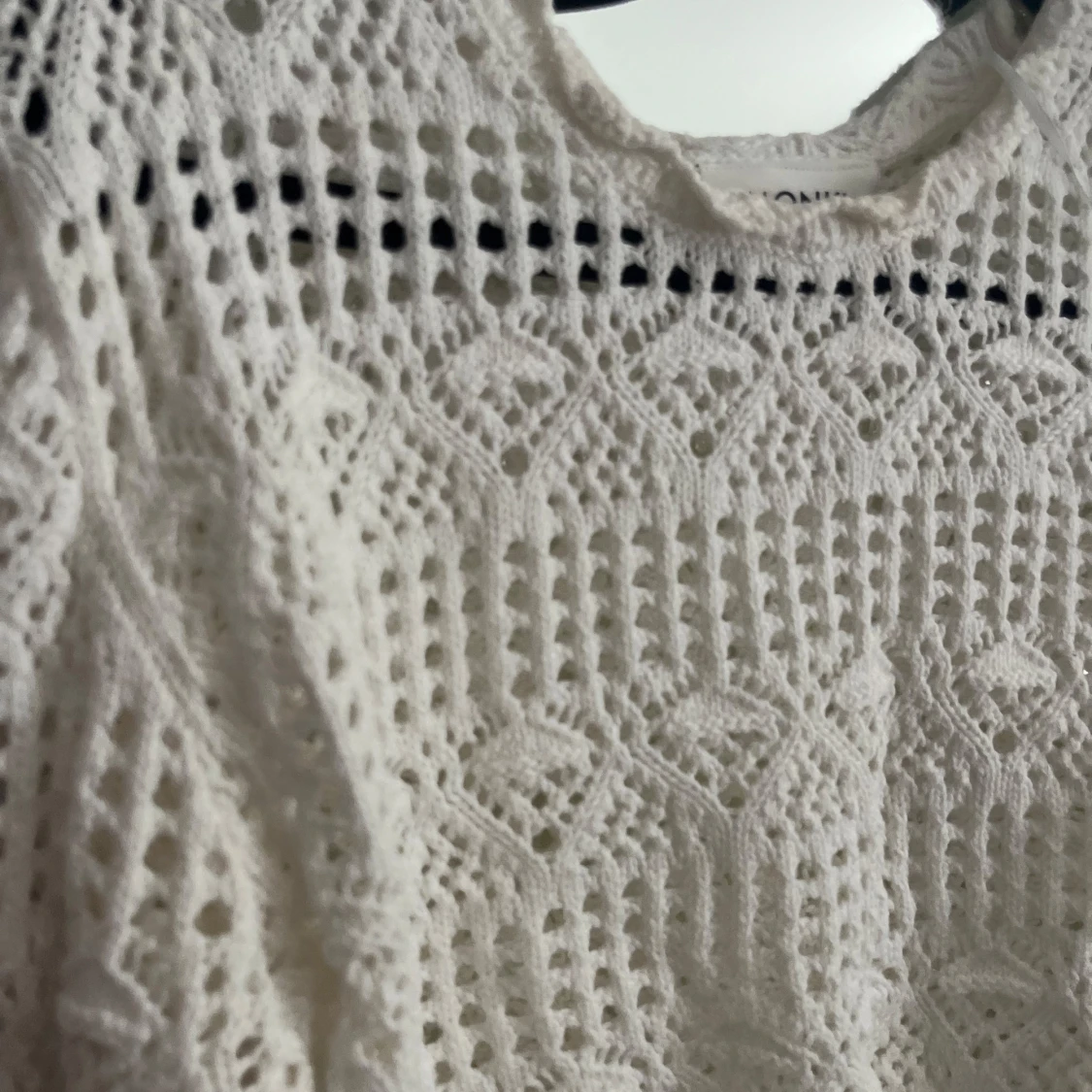 Vit virkad tröja - 1