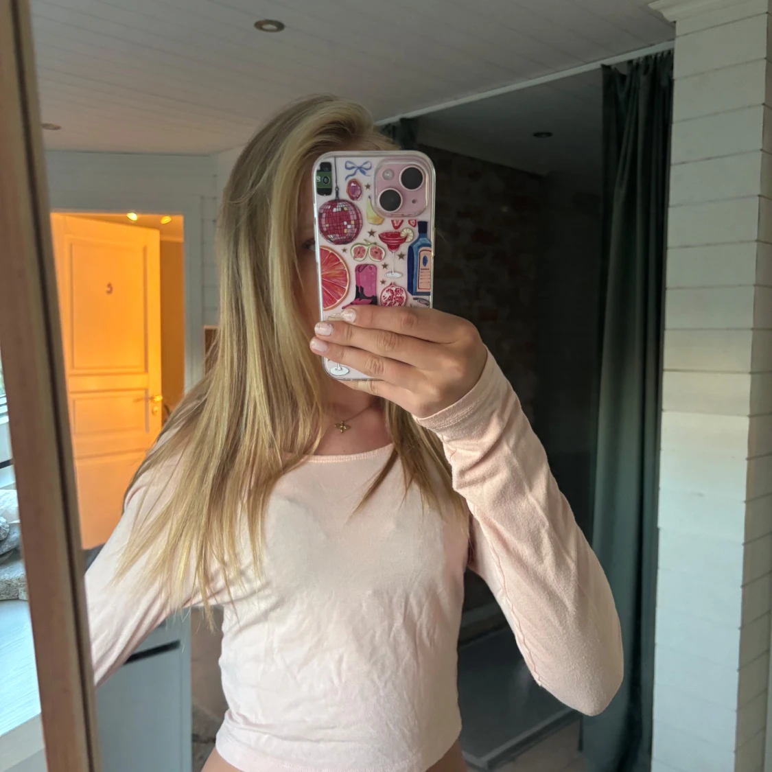 Ljusrosa croppad långärmad topp - 1