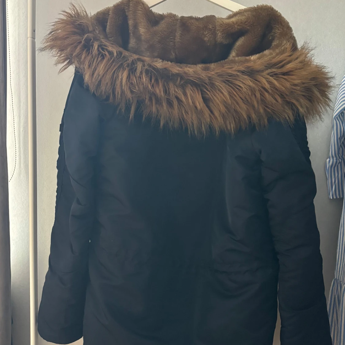 Svart jacka från Alpha Industries M - 1
