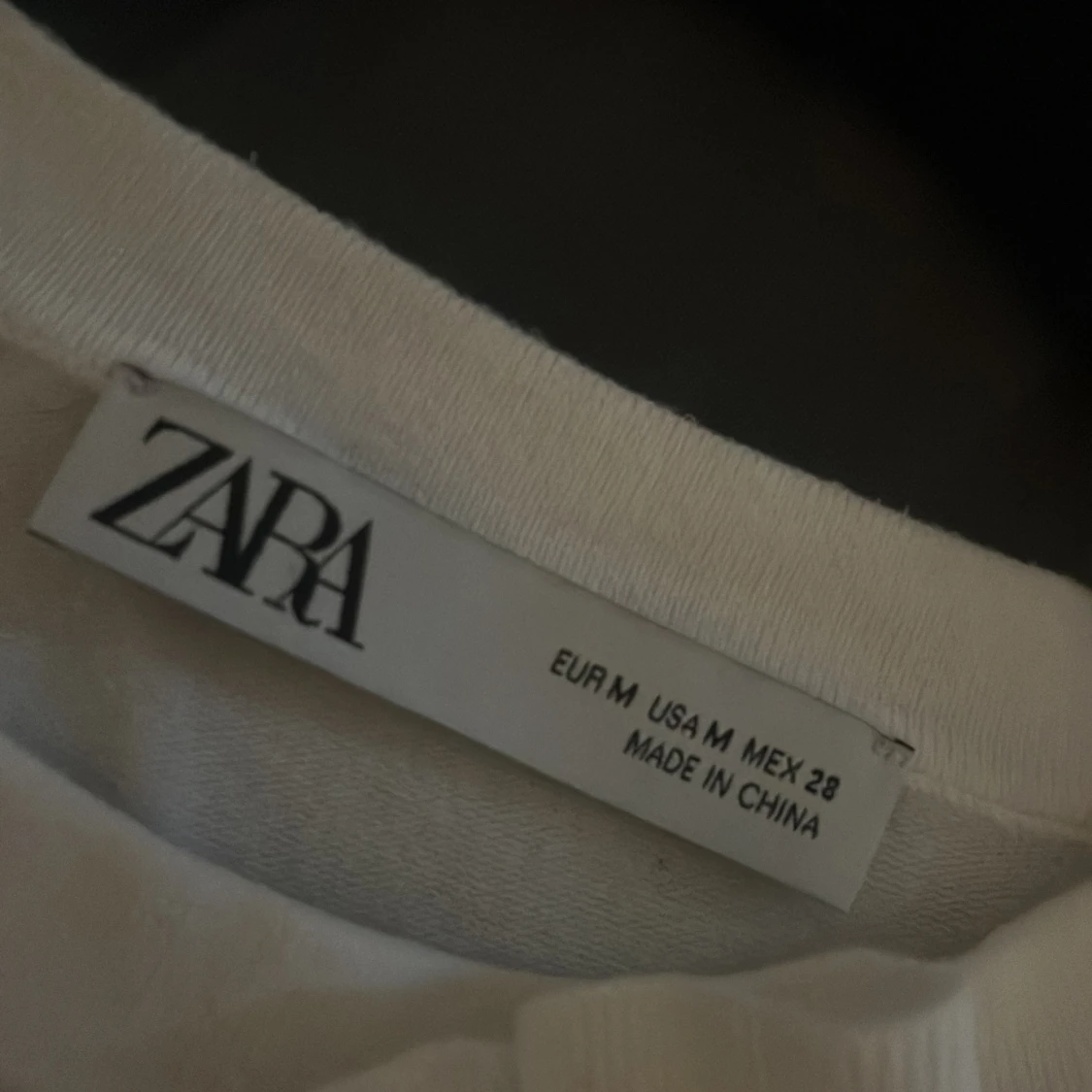 Vit långärmad tröja från Zara - 1