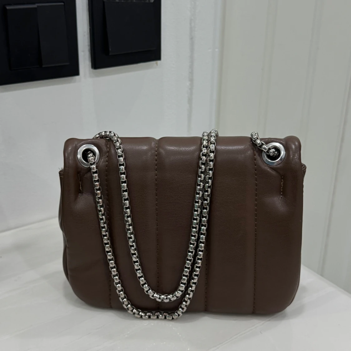 Brun quiltad axelväska från Bershka - 2