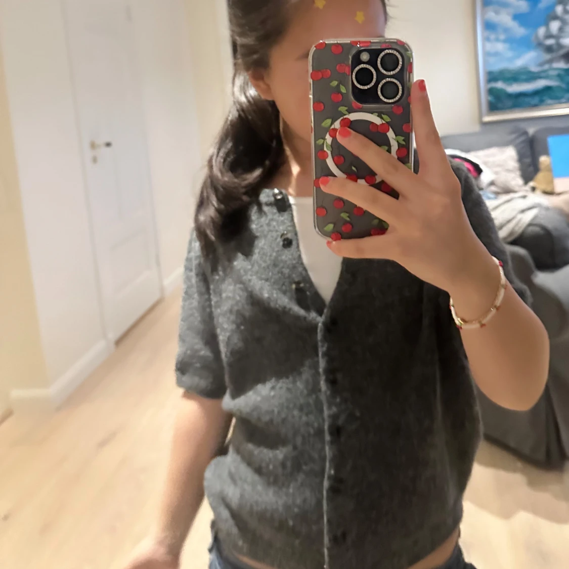 Grå stickad kofta med kort ärm - 1