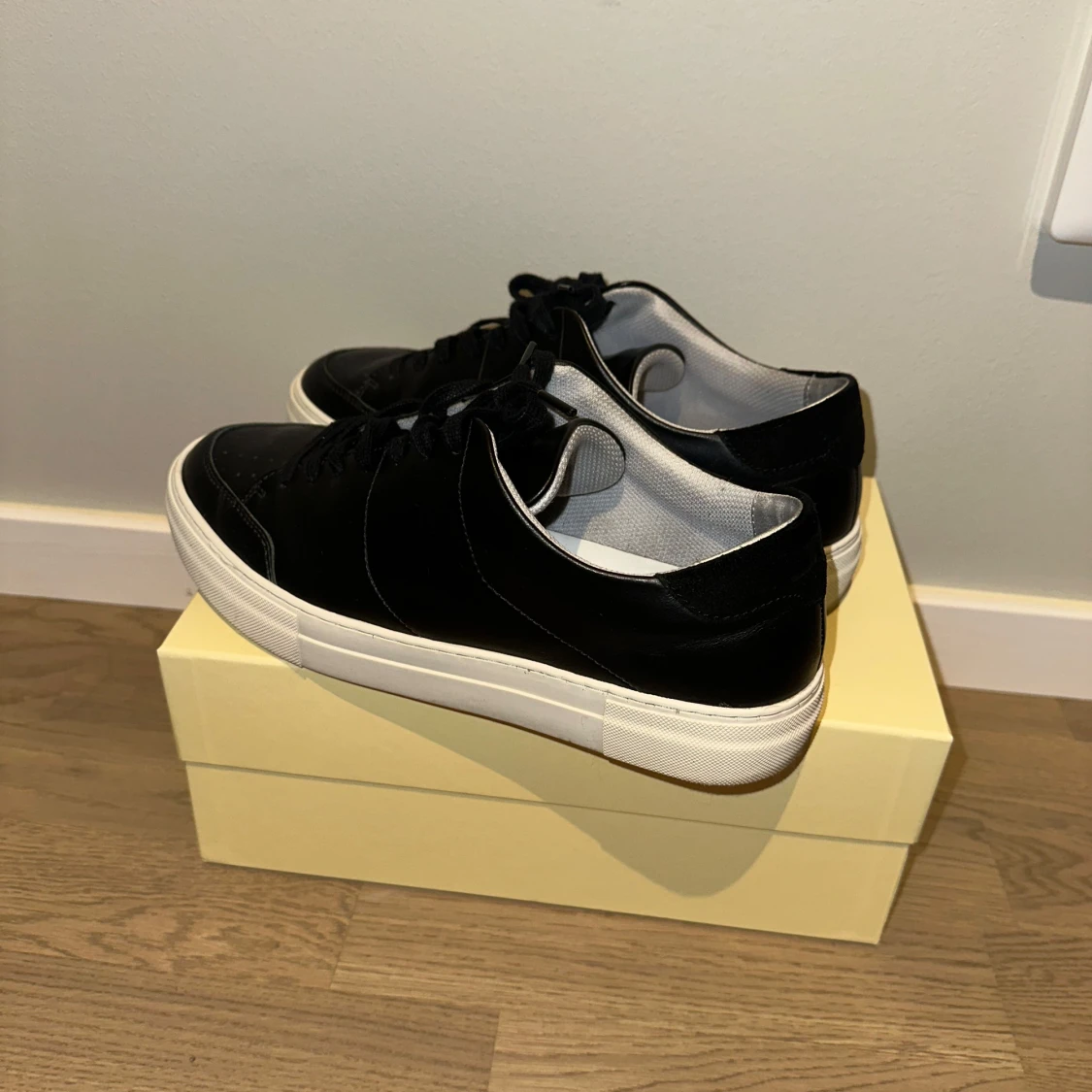 J Lindeberg sneakers  - 1