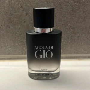 Acqua di Giò Parfum 30ml Giorgio Armani - Helt ny, testat en gång men lukten passade inte för mig.