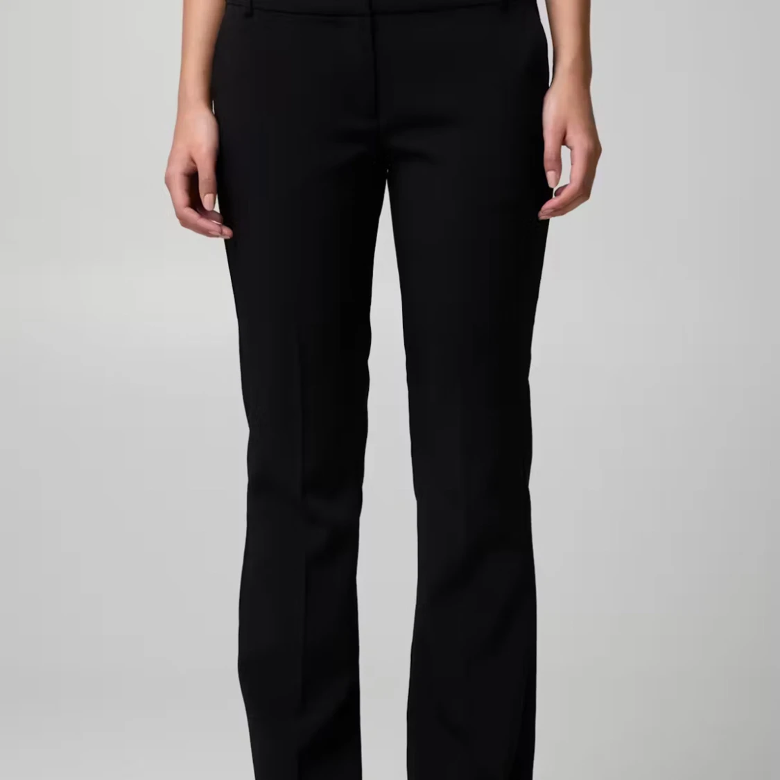 Svarta kostymbyxor från BikBok