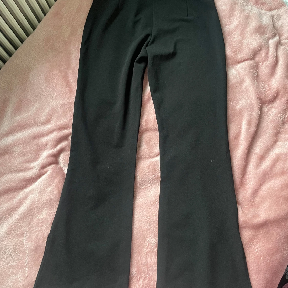 Svarta kostymbyxor med dragkedja - 1