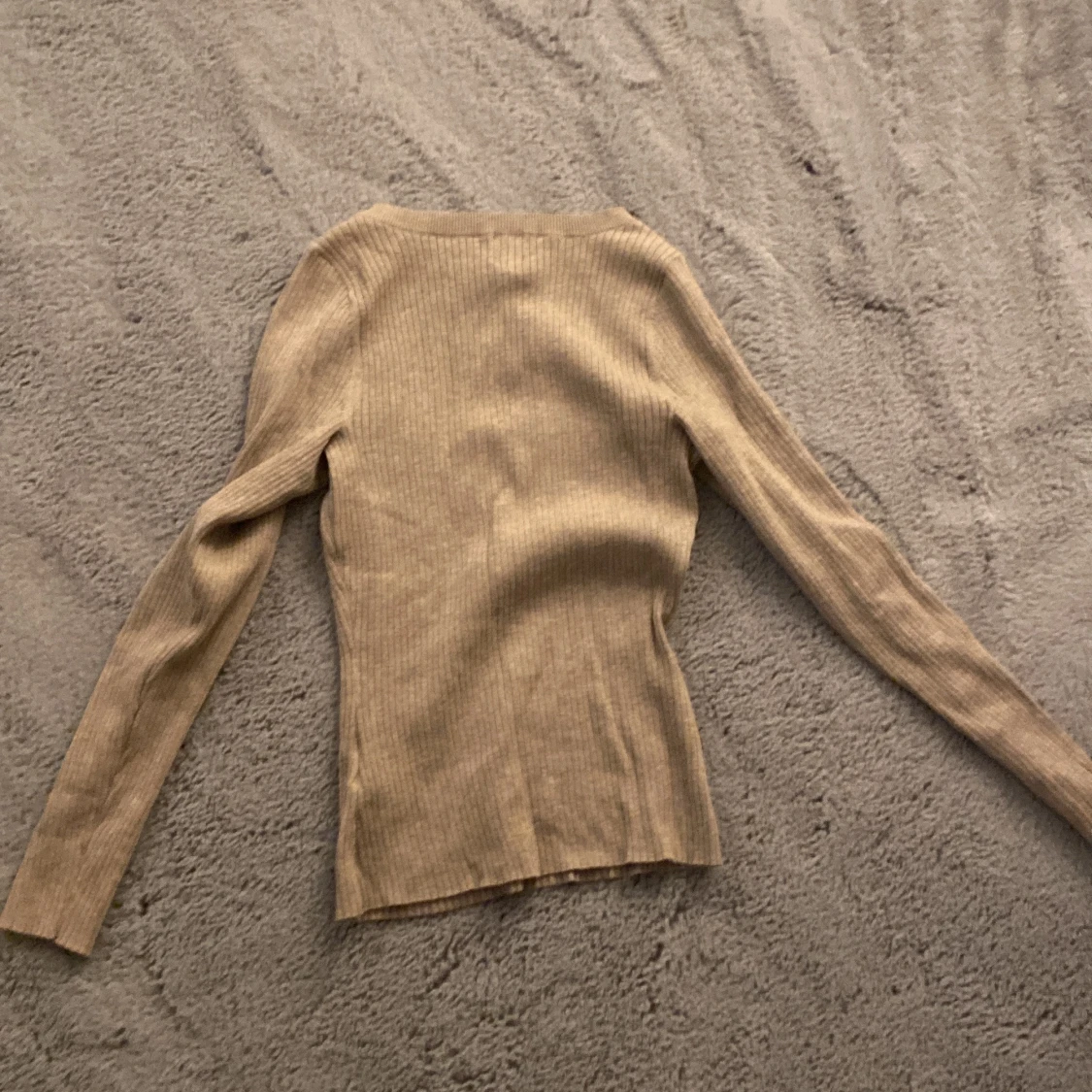 Beige ribbad tröja - 2