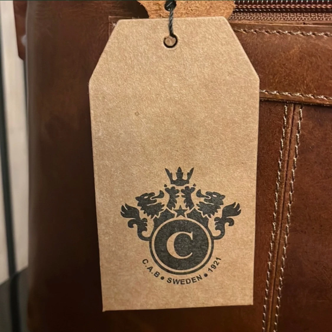 Brun skinnportfölj från C.A.B Sweden - 2