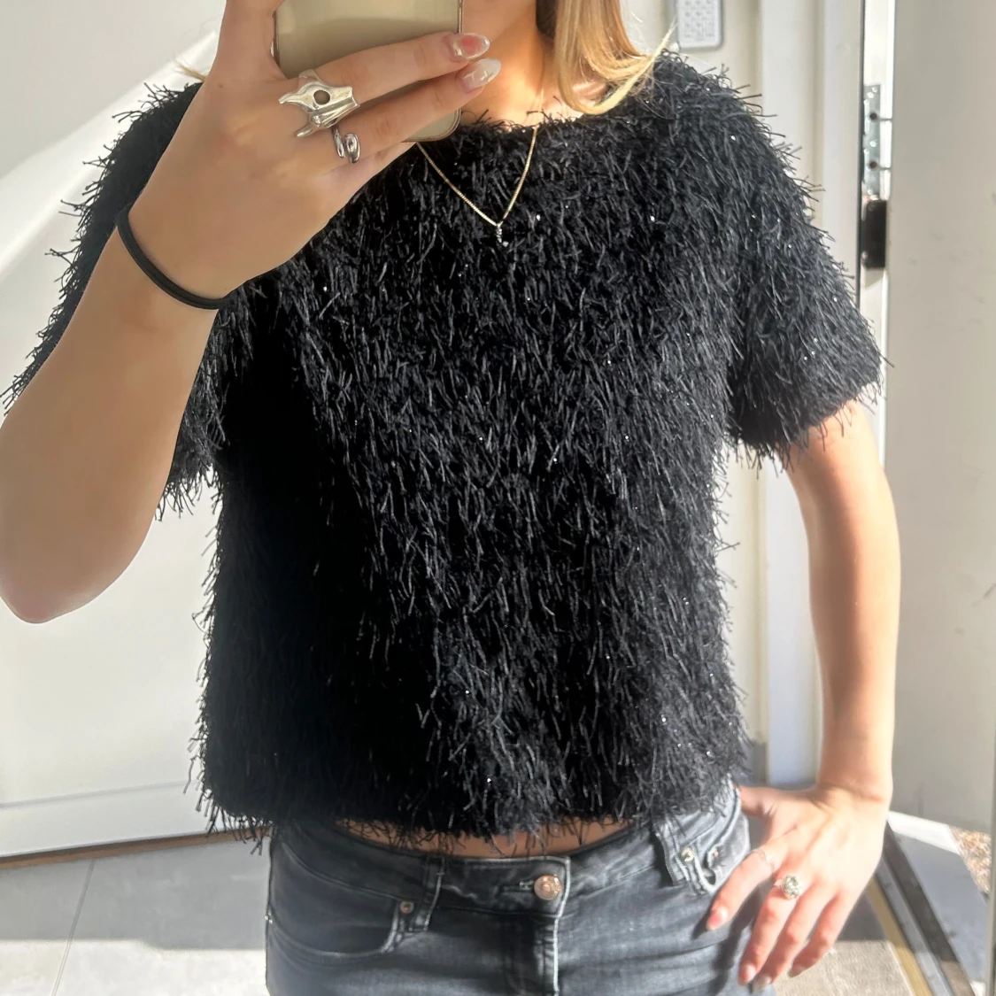 Svart fluffig topp - 2