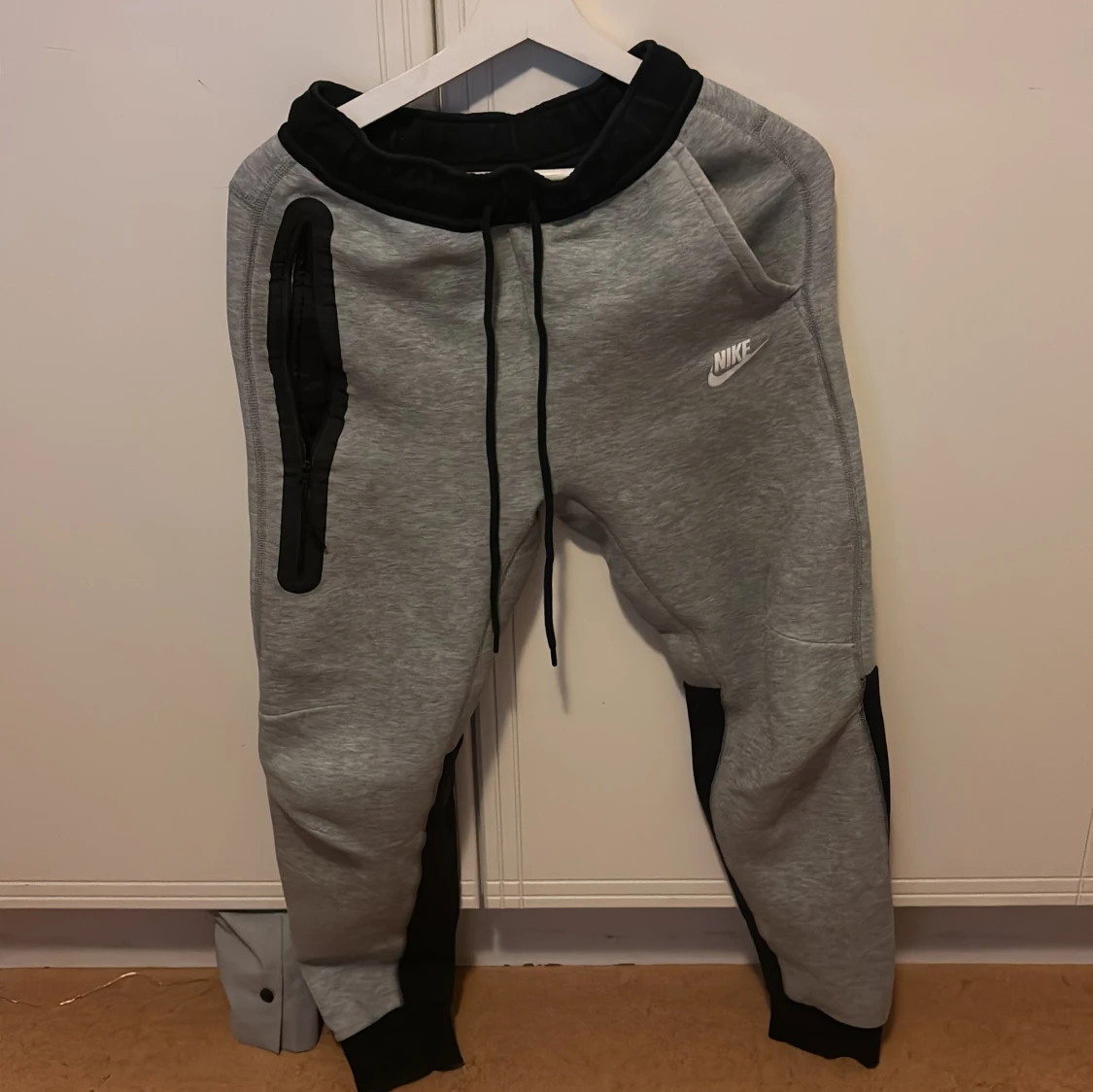 Grå träningsset från Nike - 2