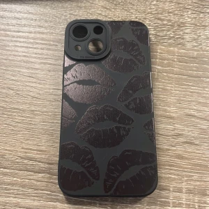 Mobilskal  - Till iPhone 13 mini