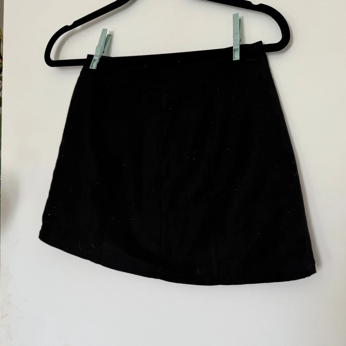 Svart kortkjol med dragkedja - 3