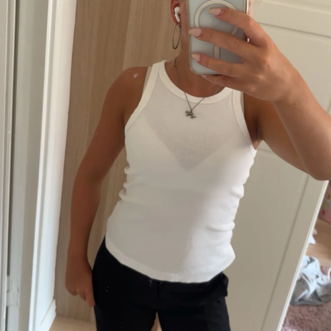 Vit ribbad linnetopp - 1