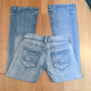 Esprit jeans  - Fri frakt på jeansen idag, information och mått står på första annonsen i min profil:)