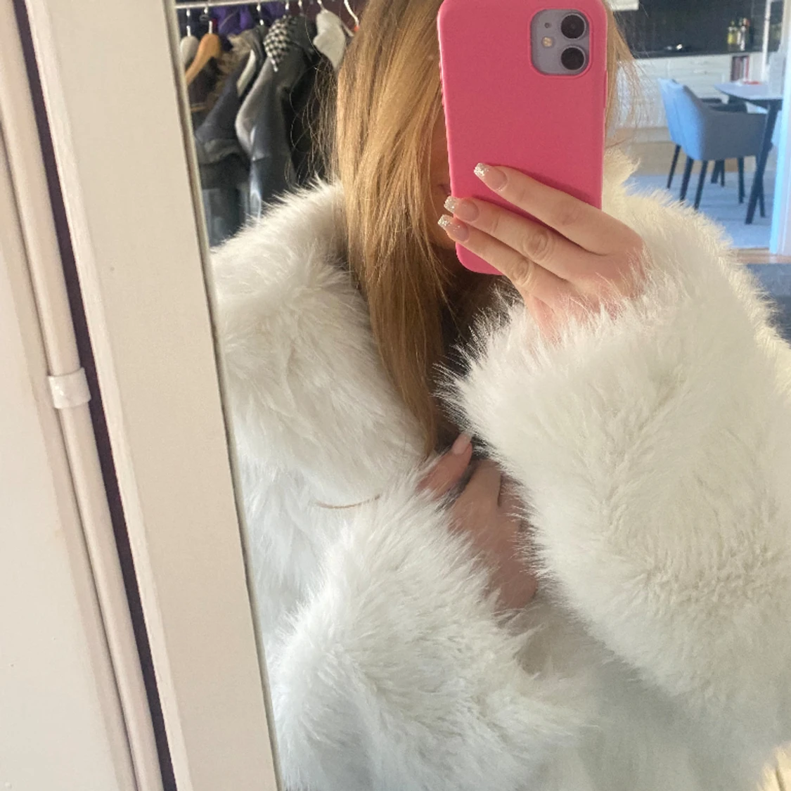 Vit pälsjacka - 1