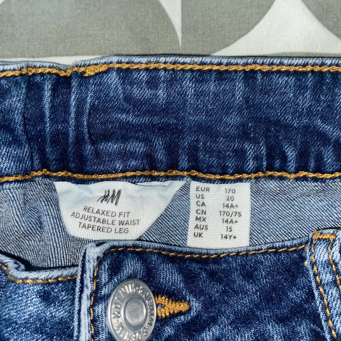 Blå tapered jeans från H&M, stl 170 - 2