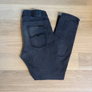 Nudie Jeans - Säljer mina feta nudie jeans, de är slim och har en clean men diskret wash!