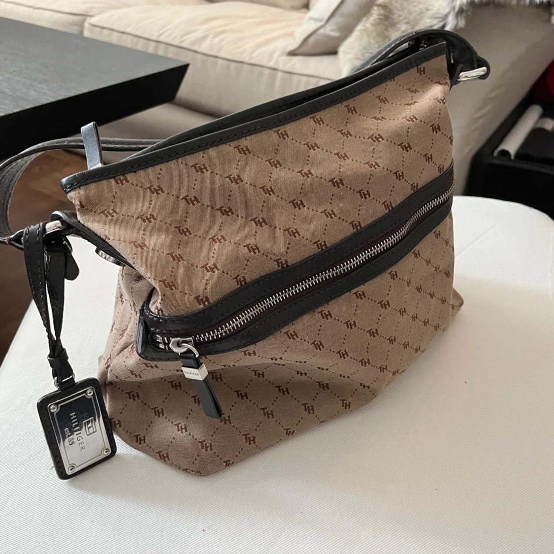 Beige Tommy Hilfiger Handväska - 1