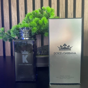 K by Dolce & Gabbana Eau de Parfum - Skriv för mer information och pris kan diskuteras.             Samples kommer med varje köp