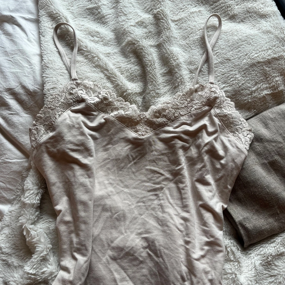 Beige linnetopp från Intimissimi