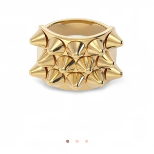 Edblad ring - Guldig edblar ring med nitar