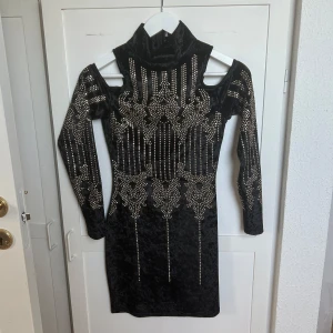 Klänning - En superfin klänning från Retro som använts endast en gång! 🩷 Storlek XS 🌸