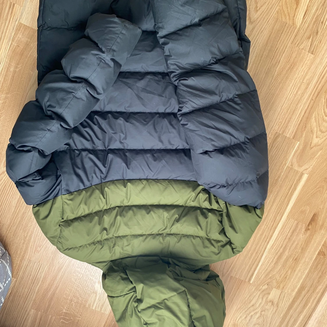 Nike pufferjacka i svart och olivgrön S - 2