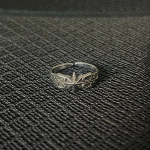 The Six Pointed Star Ring - Flexibel storlek, idealisk runt storlek 7