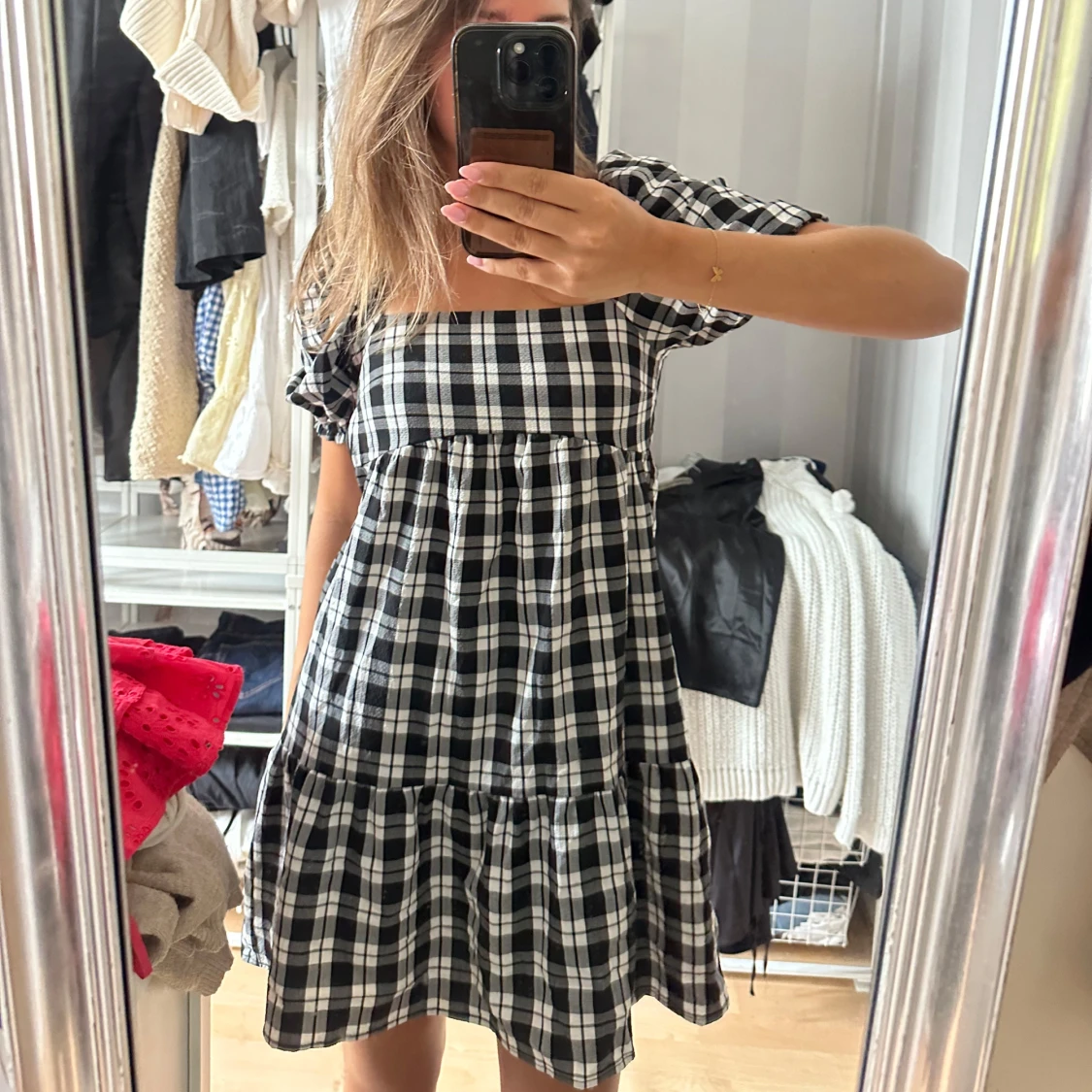 Rutig svartvit kort klänning - 2