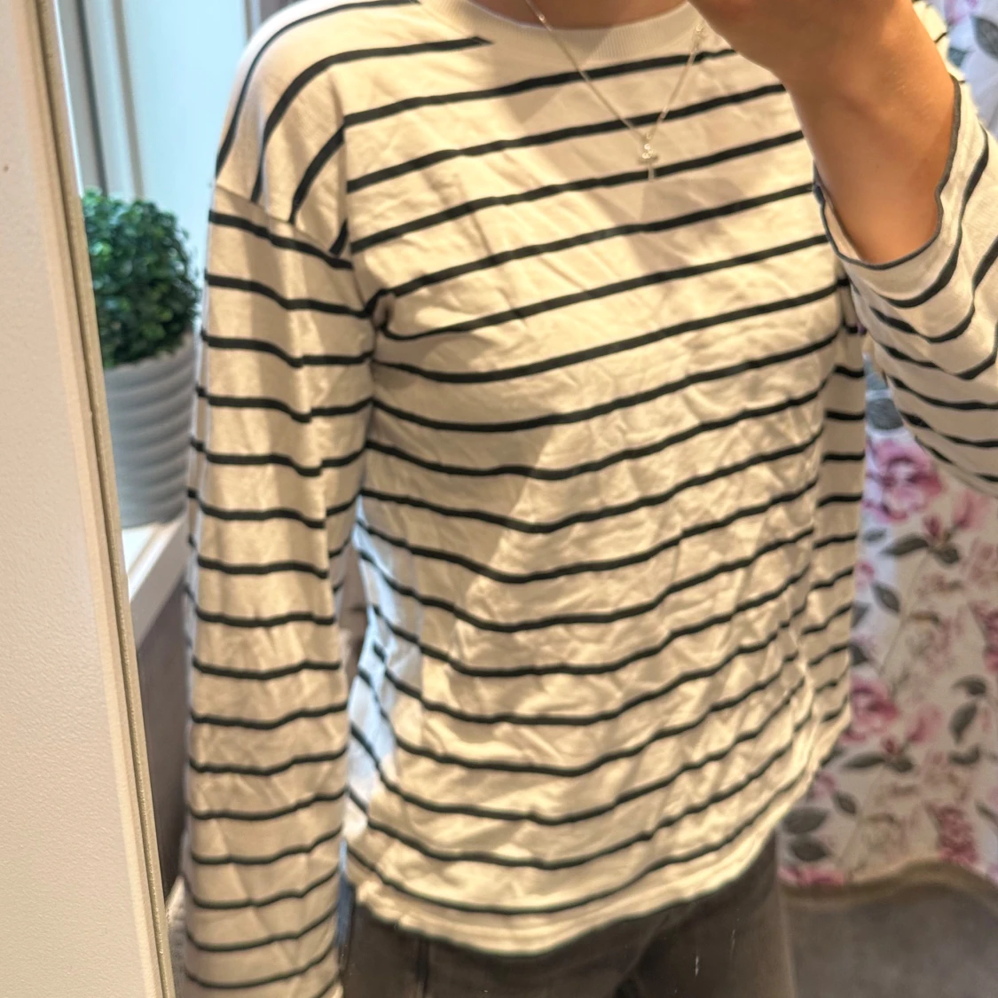 Randig långärmad tröja i bomull