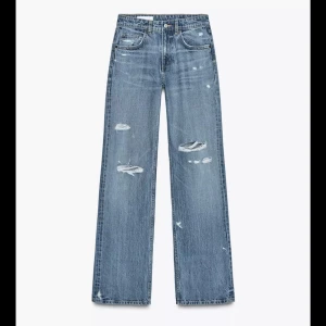 Zara jeans - Intressekoll på dessa jättesnygga jeans från zara storlek 36. Prislapp kvar🤍