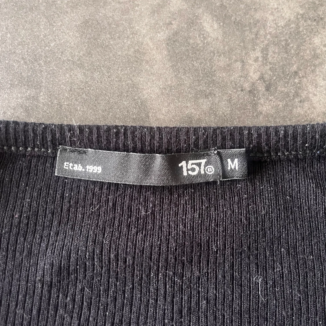 Svart ribbad långärmad tröja 157 - 2