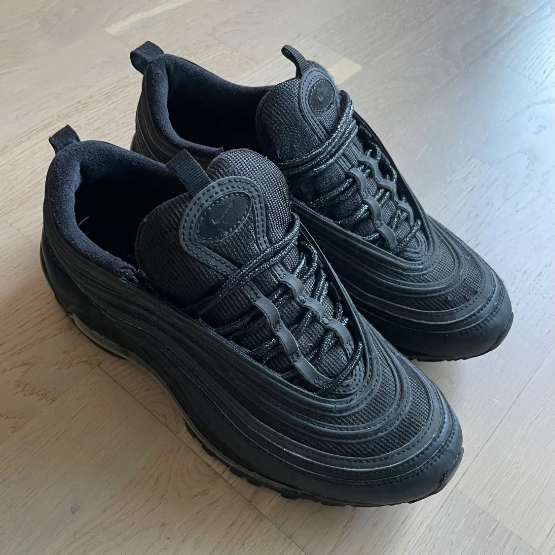 Svarta Nike Air Max 97 sneakers - 1