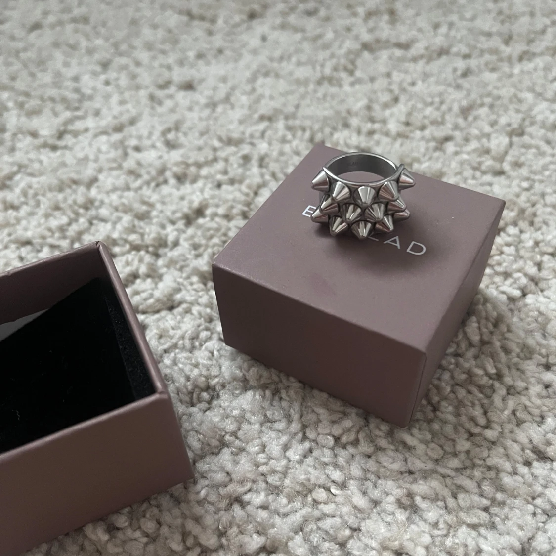 Silvrig nitring  - 1