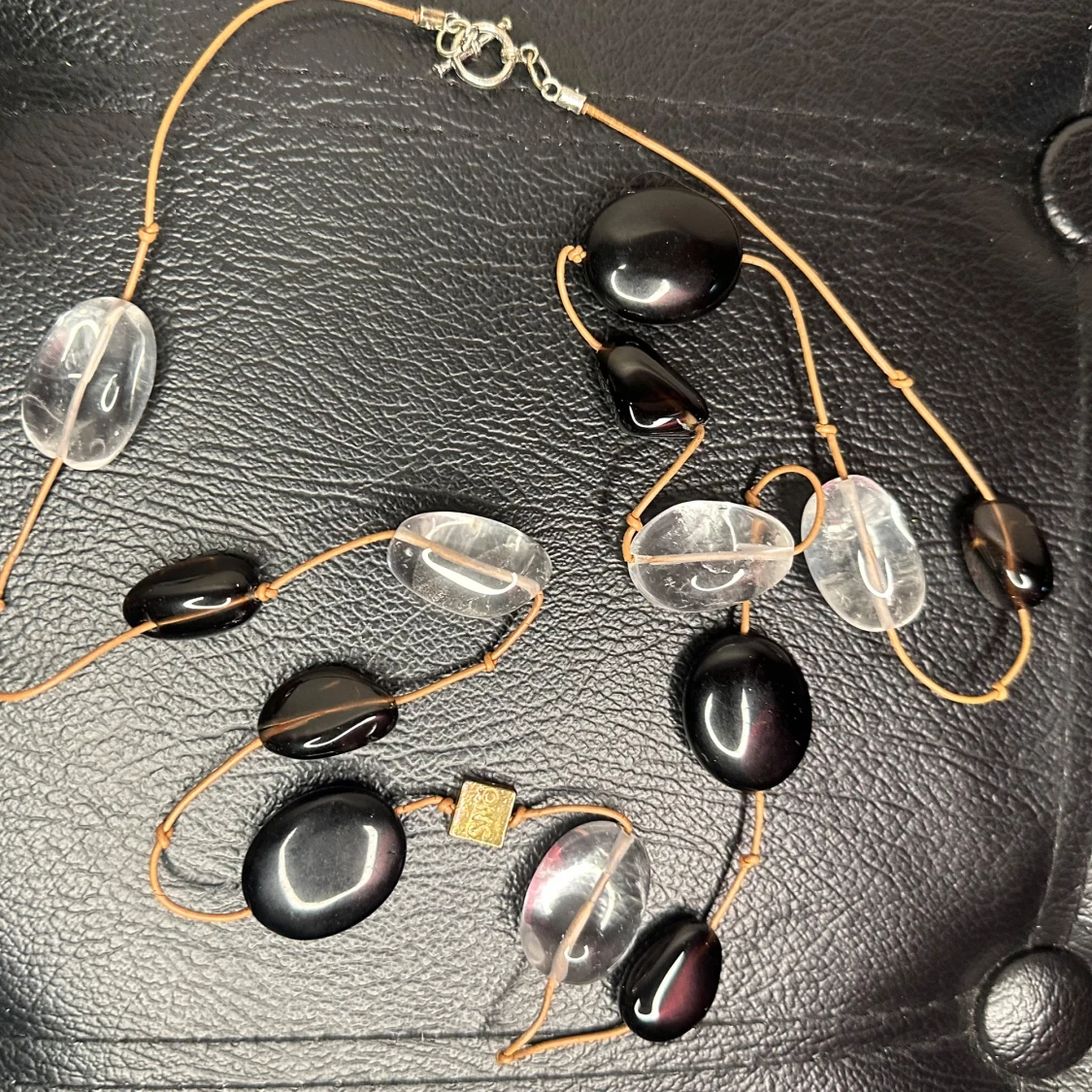 100 cm långt vintagehalsband från SNÖ of Sweden med läder & äkta ädelstenar - Bergskristall, svart onyx & rökkvarts - Med originalask & tag  - 2