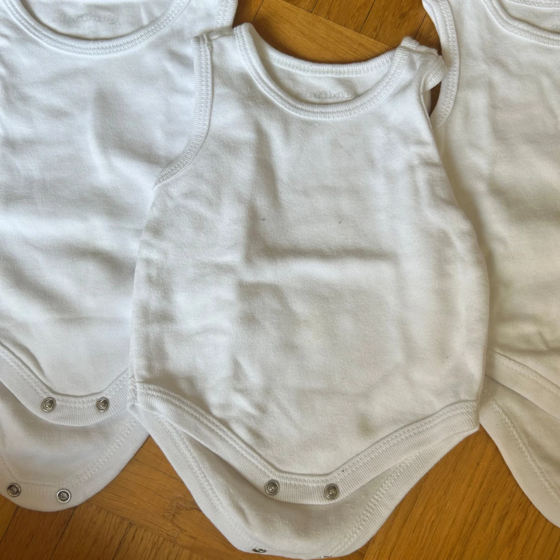 Ärmlös body  - 2