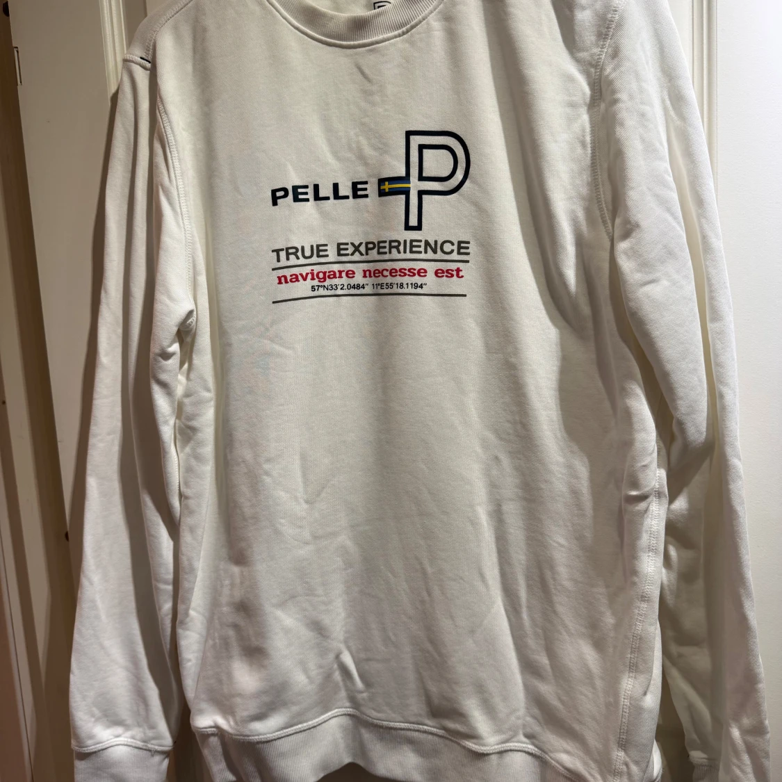 Vit sweatshirt från Pelle P