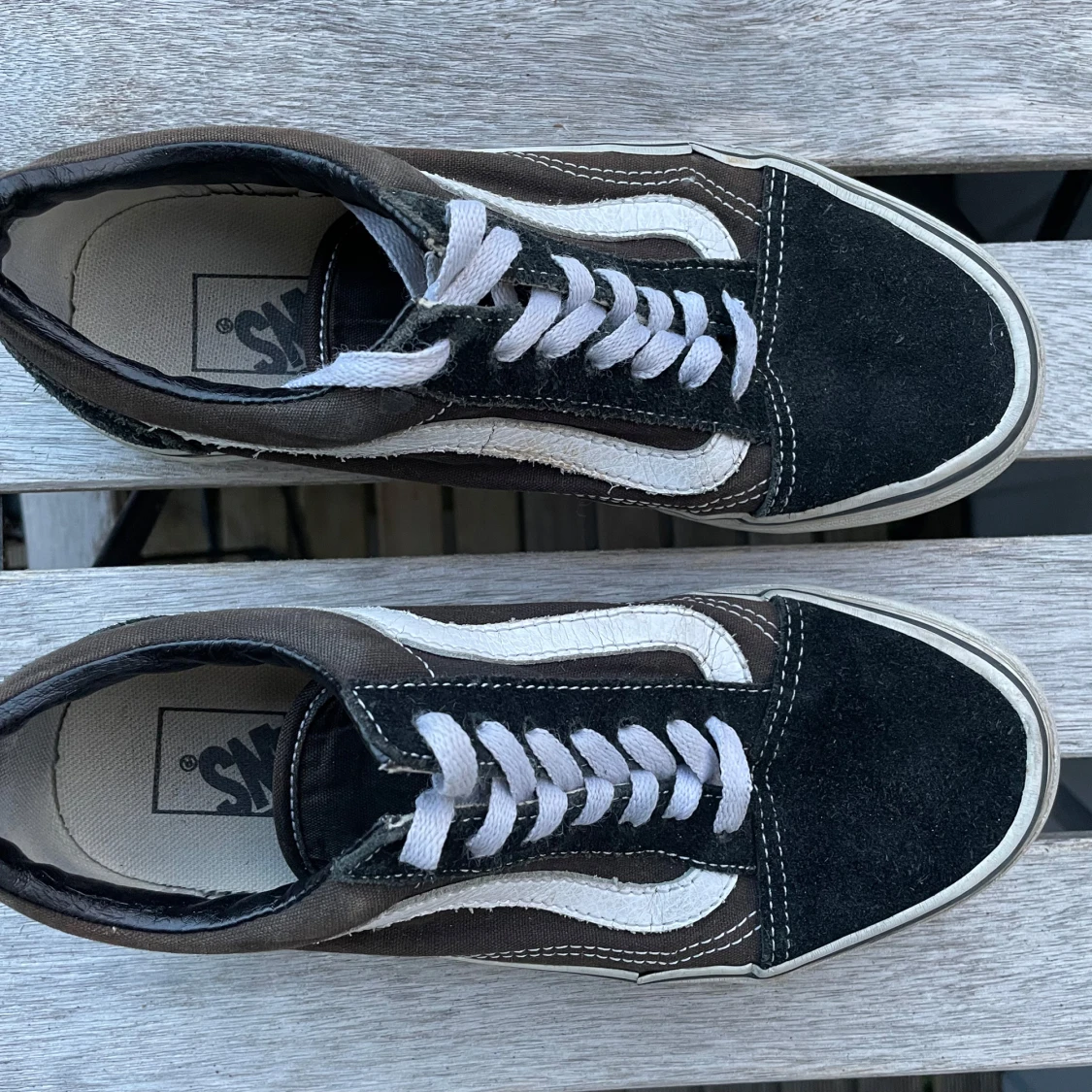 Klassiska svarta Vans - 1