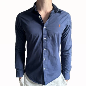 Ralph lauren skjorta - Inga defekter | modell är 185, väger 69 kg | fraktar spårbart📍