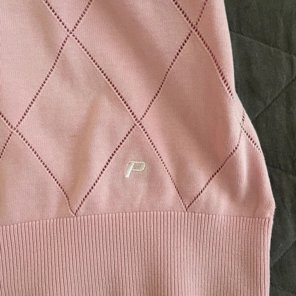 Rosa stickad väst från Peak Performance - 2