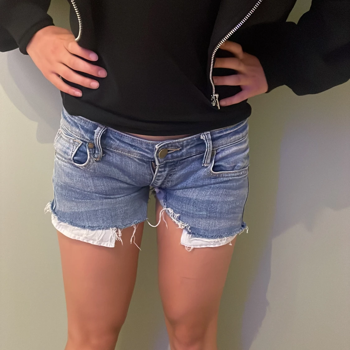 Blå jeansshorts från 365 - 3