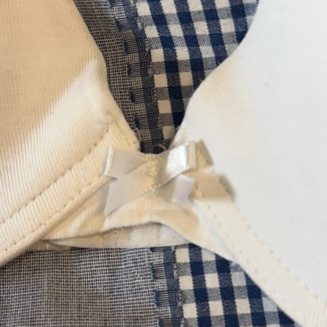 Vit vadderad bh med rosett - 4