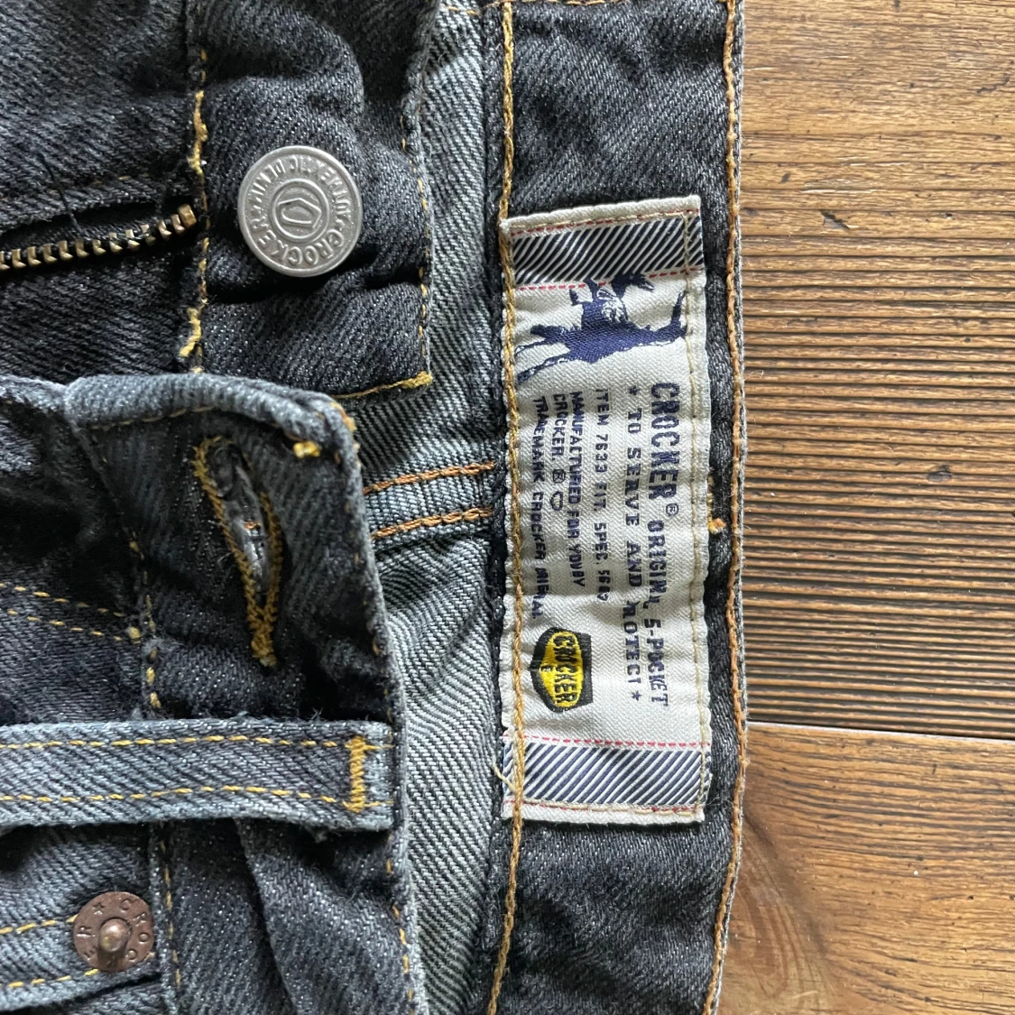 Svarta Crocker jeans med slitningar - 2