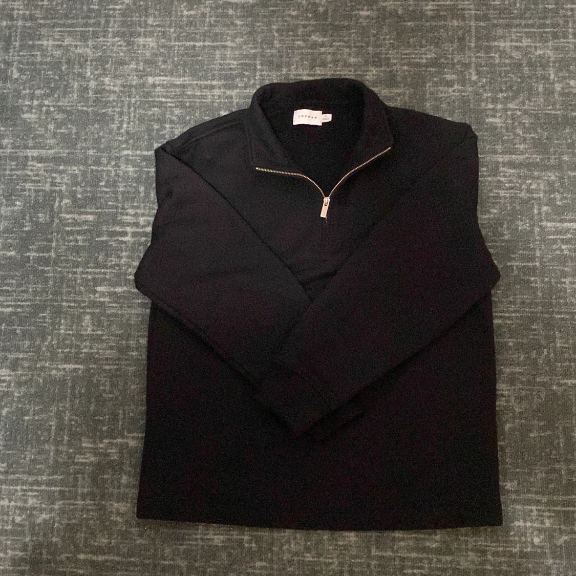 Svart tröja med dragkedja från Topman