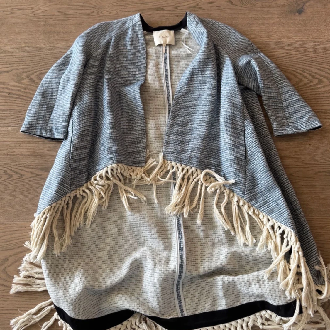 Blå-vit kappa från Maje - 1