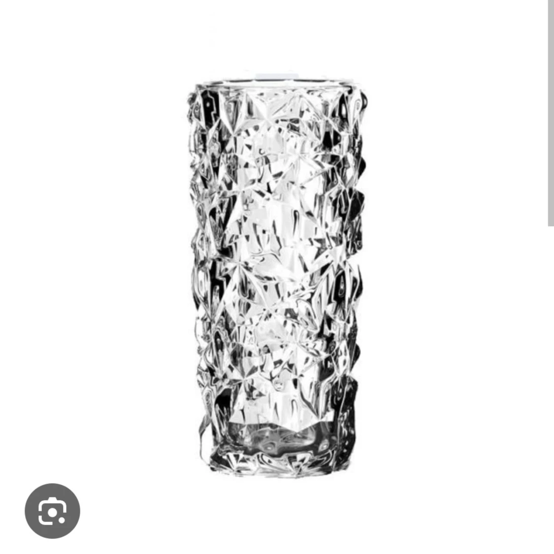 Högt glas med isliknande mönster