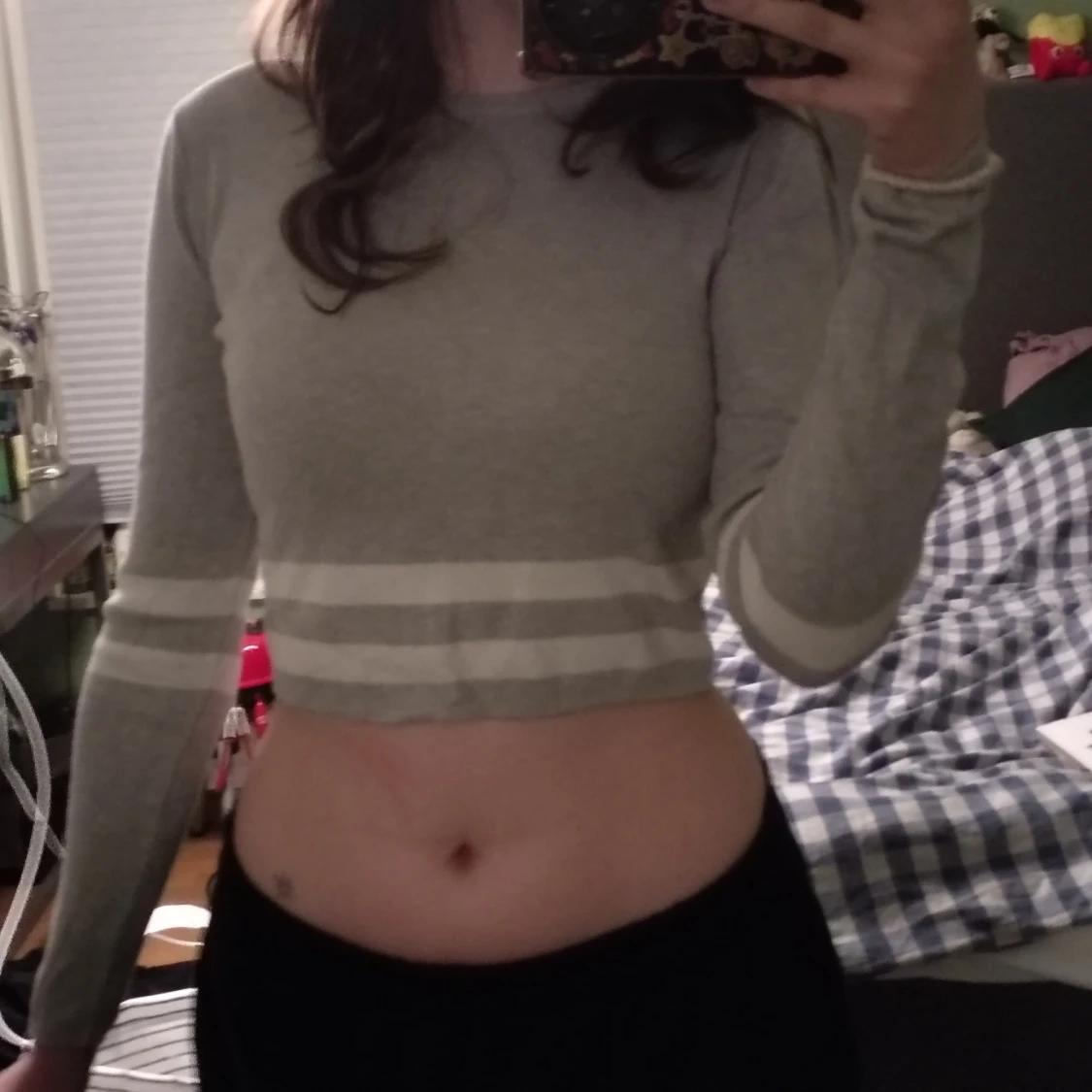 Grå croppad tröja från Pull&Bear - 2