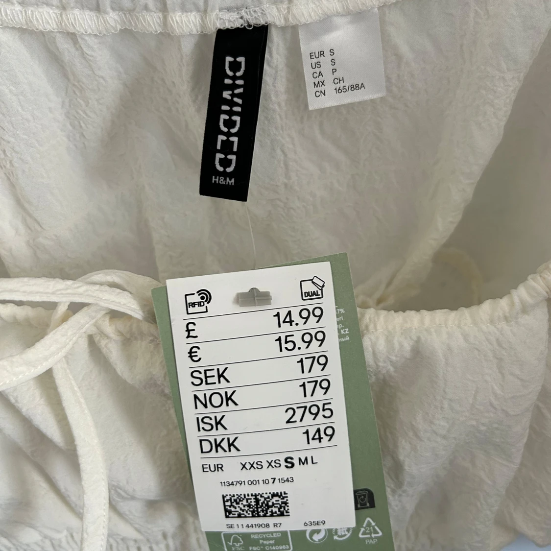 Vit croppad blus med puffärmar från H&M - 1